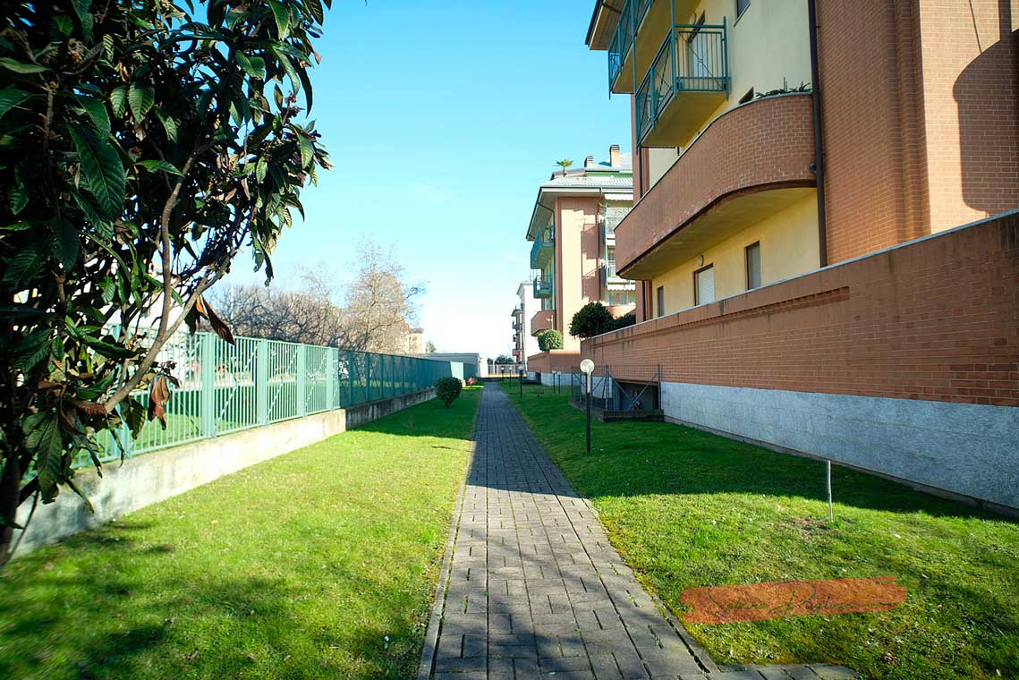 72_appartamento_quadrilocale_cittadella_Novara_terrazzo_giardino-SoluzioniRE